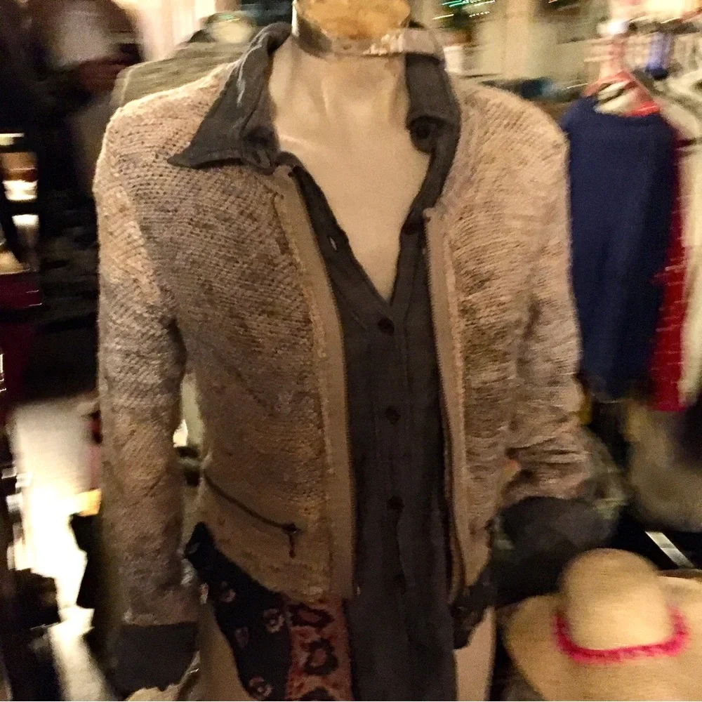 🍃FREE PEOPLE 🍃 cotton zip up sweater. - Picture 3 of 10